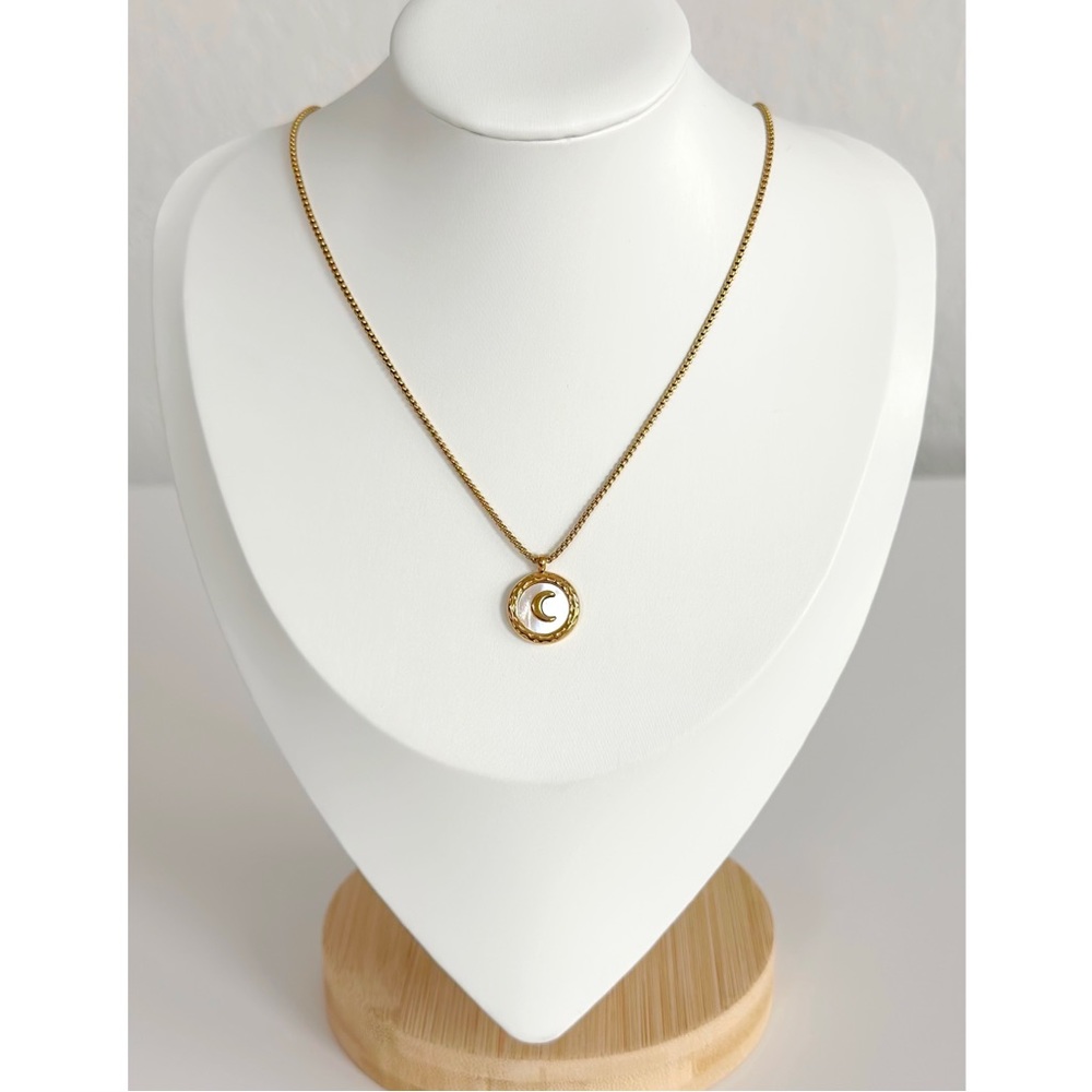 MOP lunar necklace